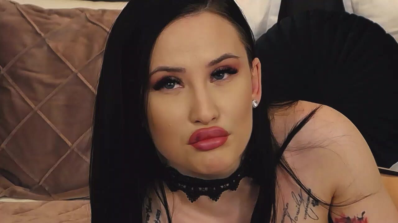 OliviaJanson cam video 050322 1